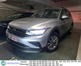 Volkswagen Tiguan - 1