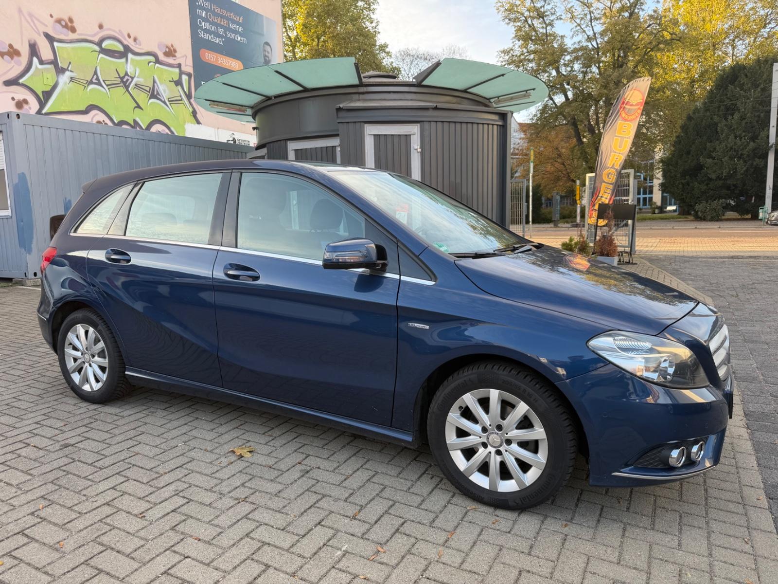 Mercedes-Benz B 180 *Klima/Euro5/Navi/Sitzheizung*