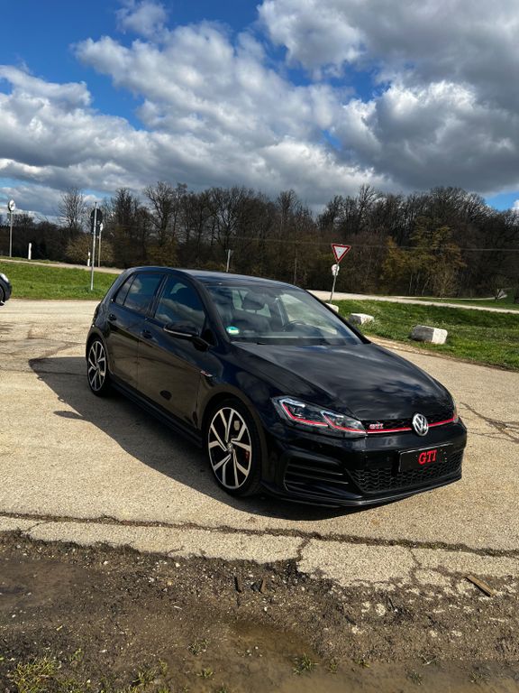 Image of Volkswagen Golf
