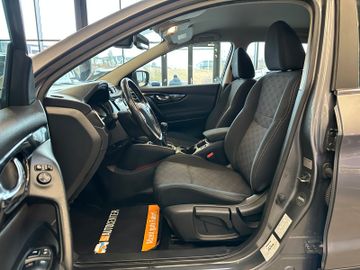 Nissan Qashqai Acenta 4x4 *AHK*Kamera*Navi*