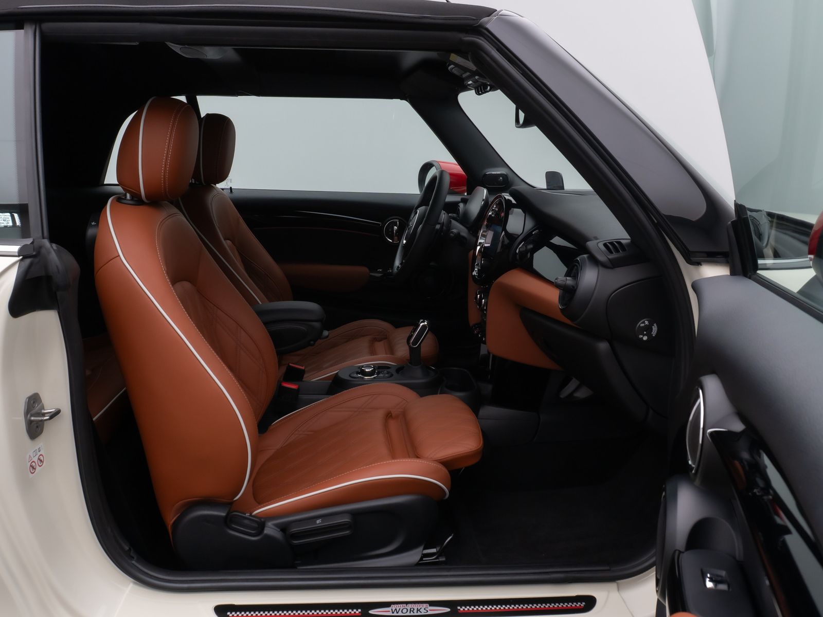 Fahrzeugabbildung MINI John Cooper Works Cabrio Kamera HUD DAB H/K Voll