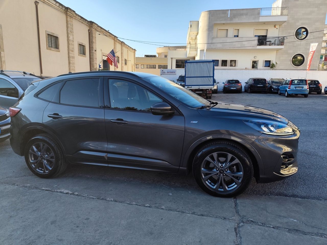 Ford Kuga 2.0 EcoBlue Hybrid 150 CV 2WD ST-Line imagem 3
