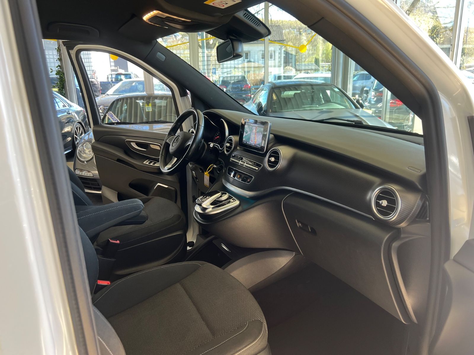 Fahrzeugabbildung Mercedes-Benz V 250 d EDITION lang AMG *AMBIENTE*KAMER*LED*