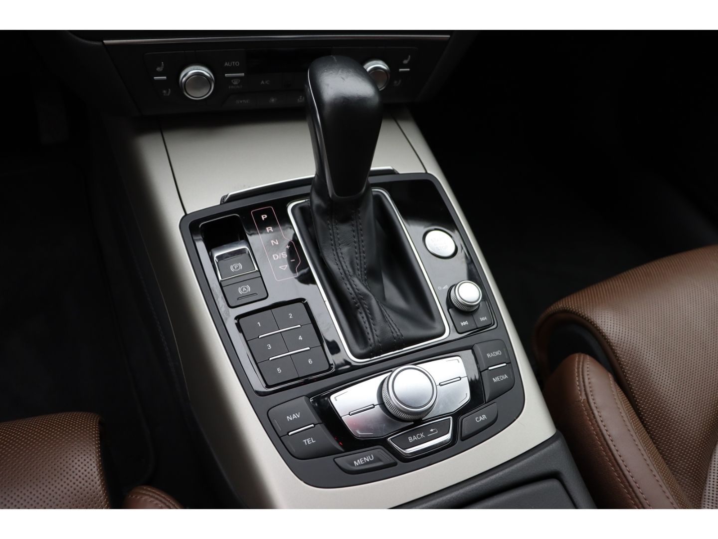 Fahrzeugabbildung Audi A6 Avant 3.0 TDI clean diesel quattro S line AHK