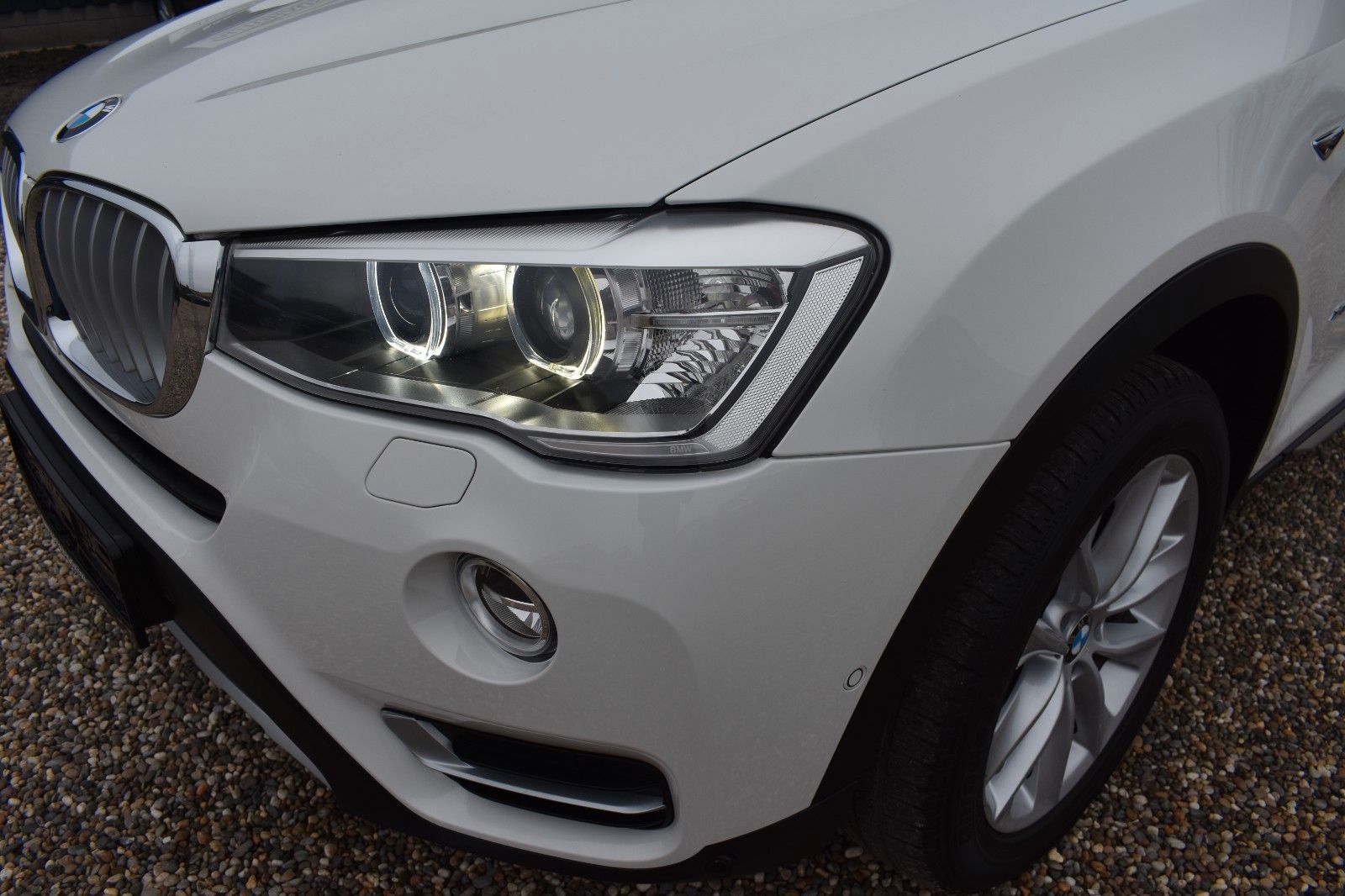 Fahrzeugabbildung BMW X3 xDrive 30 d X Line AHK Navi Leder 1. Hand