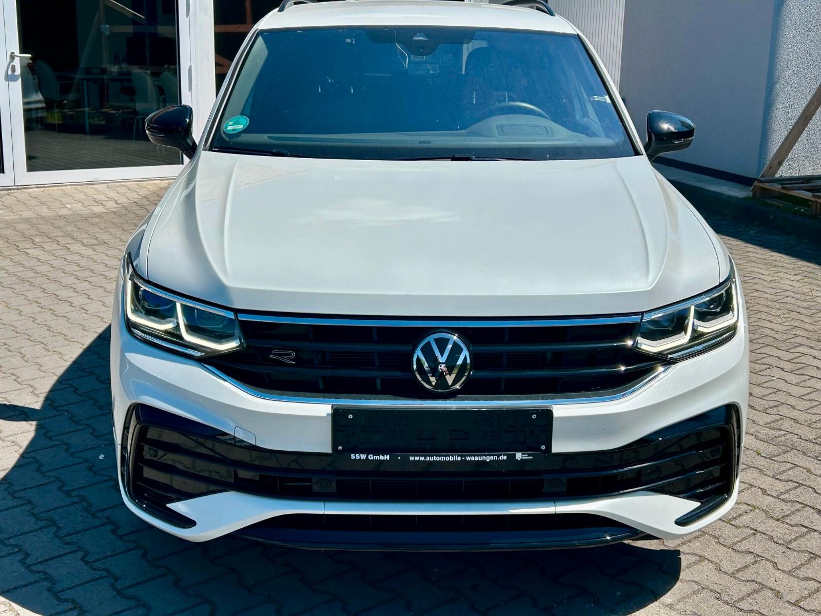 Volkswagen Tiguan R-Line 4Motion 245PS AHK Black Pak-42%UVP
