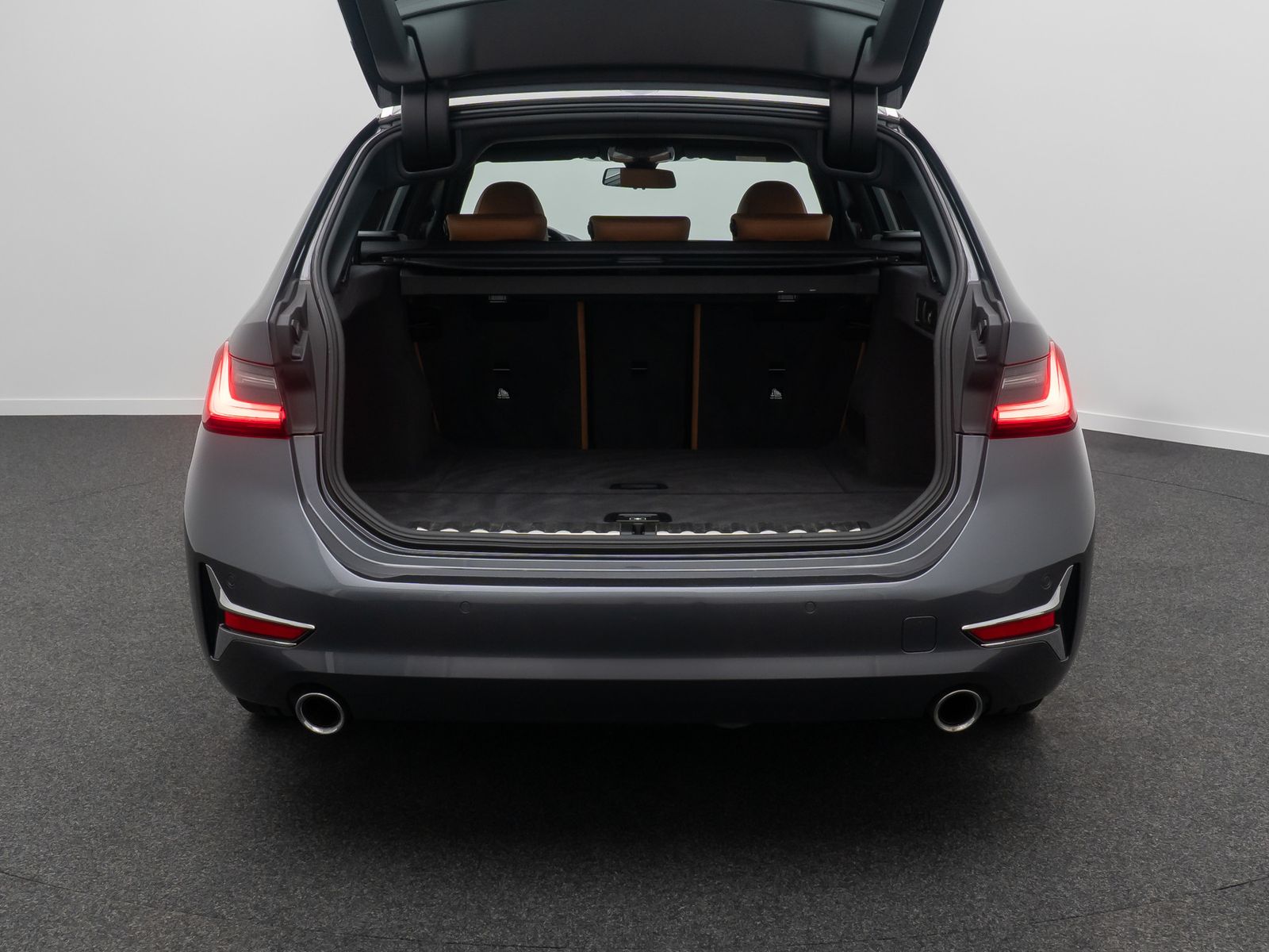 Fahrzeugabbildung BMW 320d xD Luxury Line 360&deg; AHK DAB Alarm Sportsitz