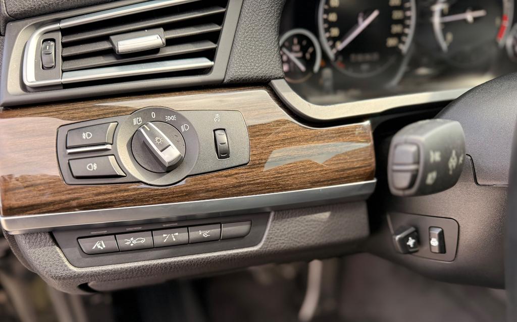 BMW 730