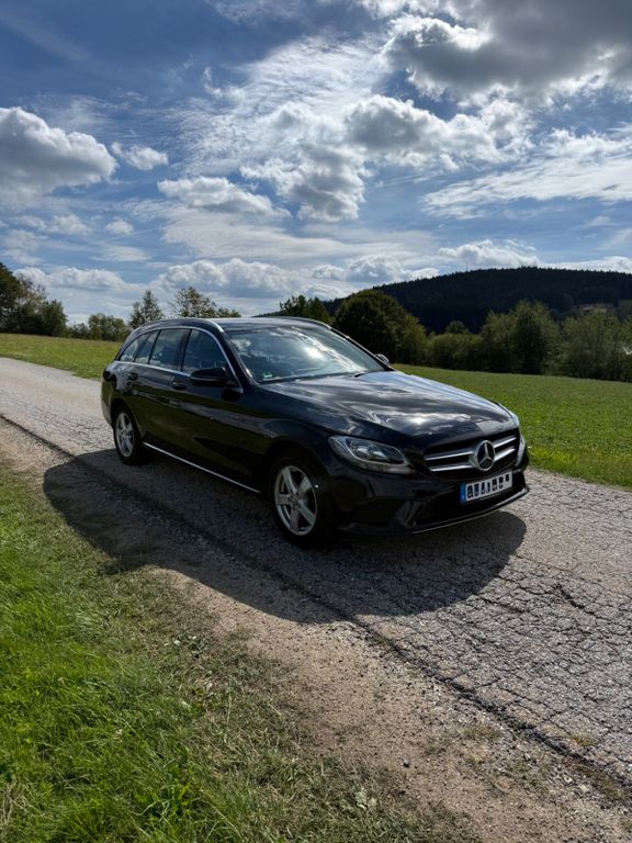 Image of Mercedes-Benz C 200