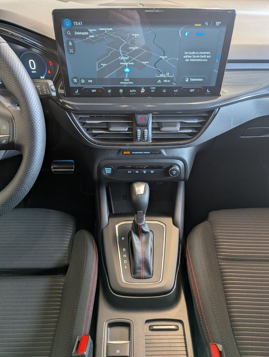Fahrzeugabbildung Ford Focus 1.0 ST-Line X EB Matrix B&amp;O ACC Kamera 18"