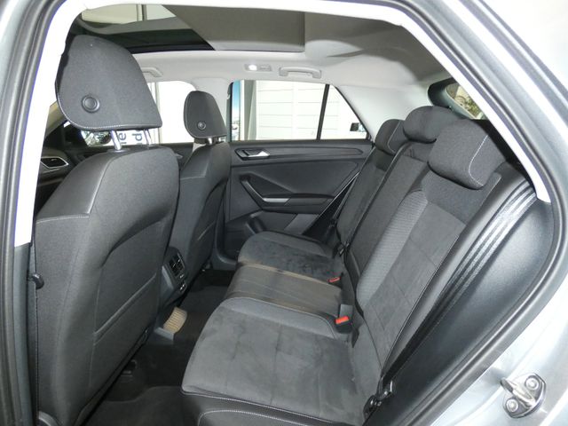 T-Roc Style 1.5 TSI DSG ACC RFK PANO IQLIGHT AHK