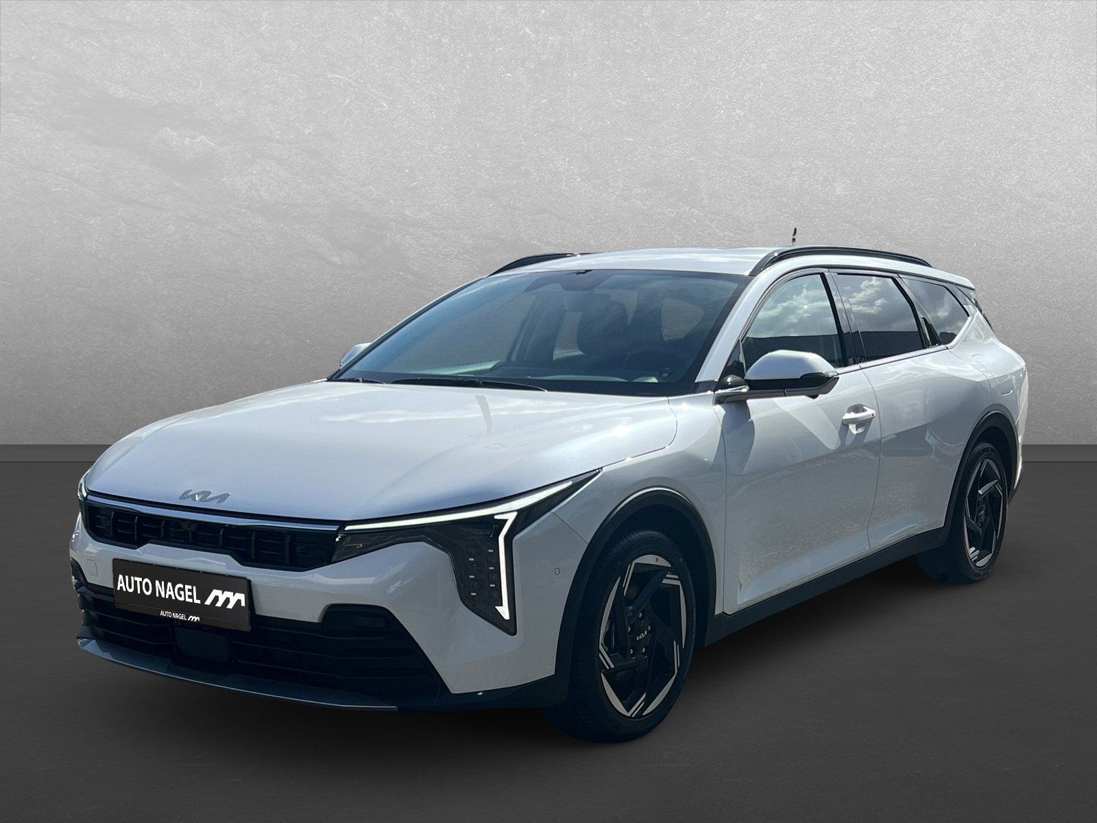 Kia K4 SW 1,6T 150  DCT  SPIRIT DRIVE WISE SOUND