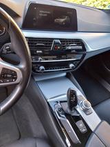 BMW 520d A - - BMW 520 mit Diesel-Antrieb: Weiß, Limousine