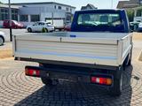 Volkswagen T5 Transporter Pritsche Benzin *AHK* - VW T5 Transporter von 2009