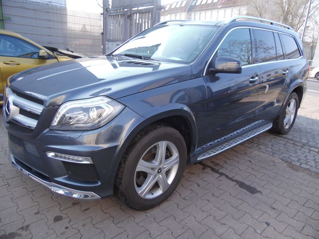 Mercedes-Benz GL 550 4Matic AMG-Line Pano Leder Xenon 7-Sitzer