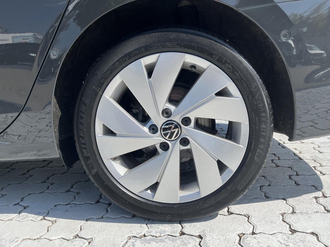 Volkswagen Golf - Bild 8