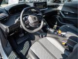 Peugeot 2008 ALLURE HYBRID 145 e DSC6 KAMERA NAVI LED - Peugeot 2008: Geländewagen