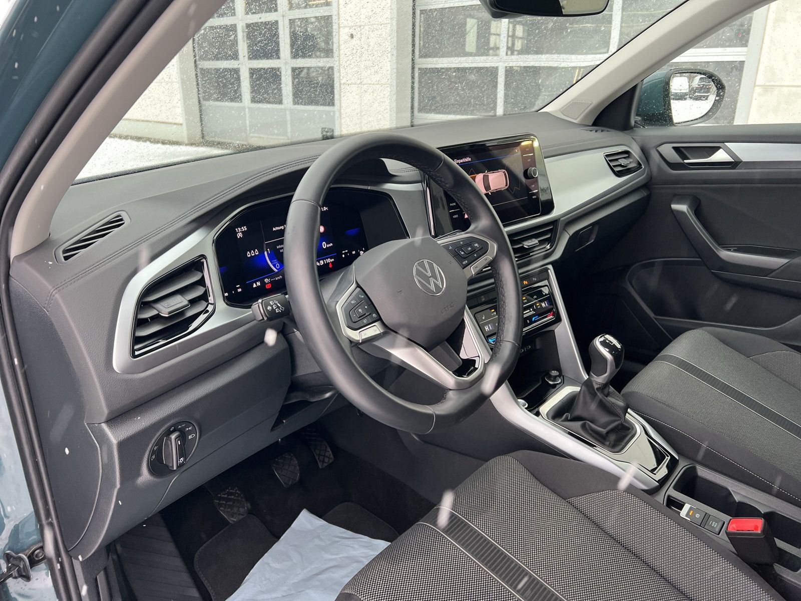 Volkswagen T-Roc - Bild 12