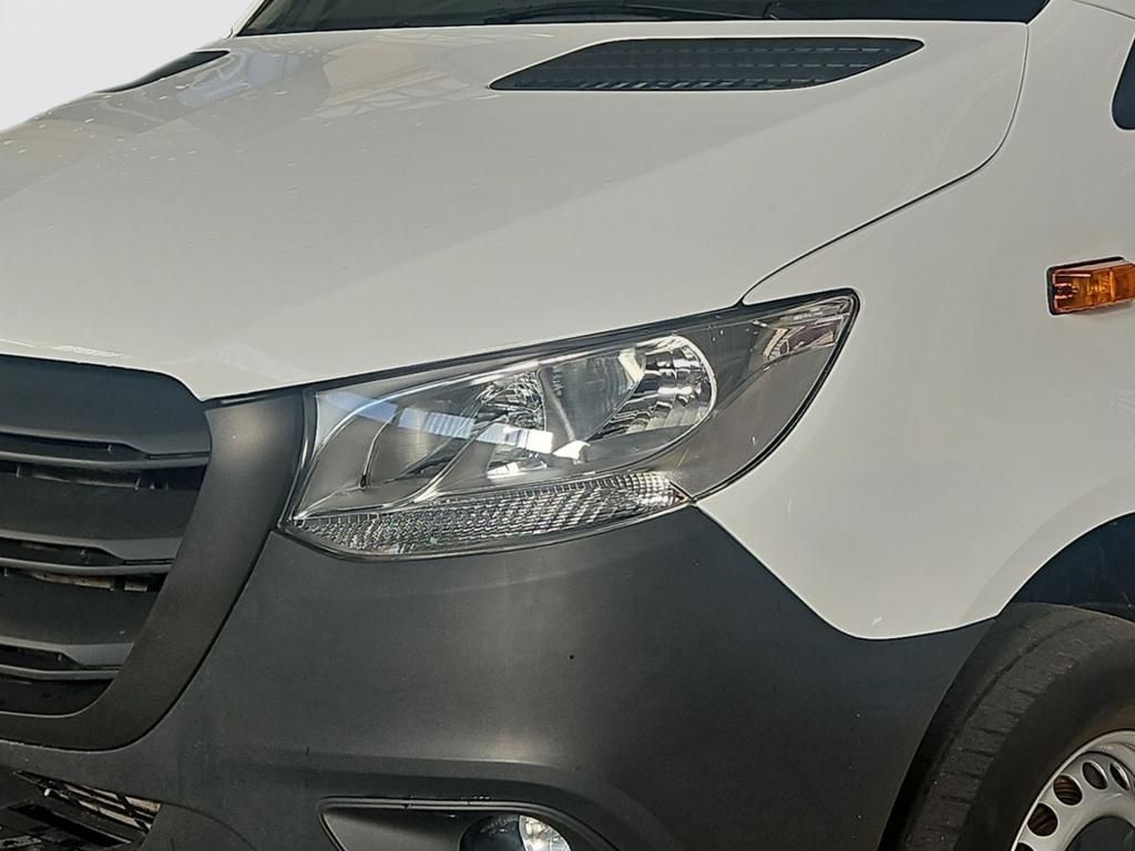 Fahrzeugabbildung Mercedes-Benz Sprinter 317 Kasten L2H2 3,5tAHK Schwingsitz SHZ