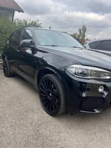 BMW X5 xDrive30d - - BMW X5 Gebrauchtwagen in München