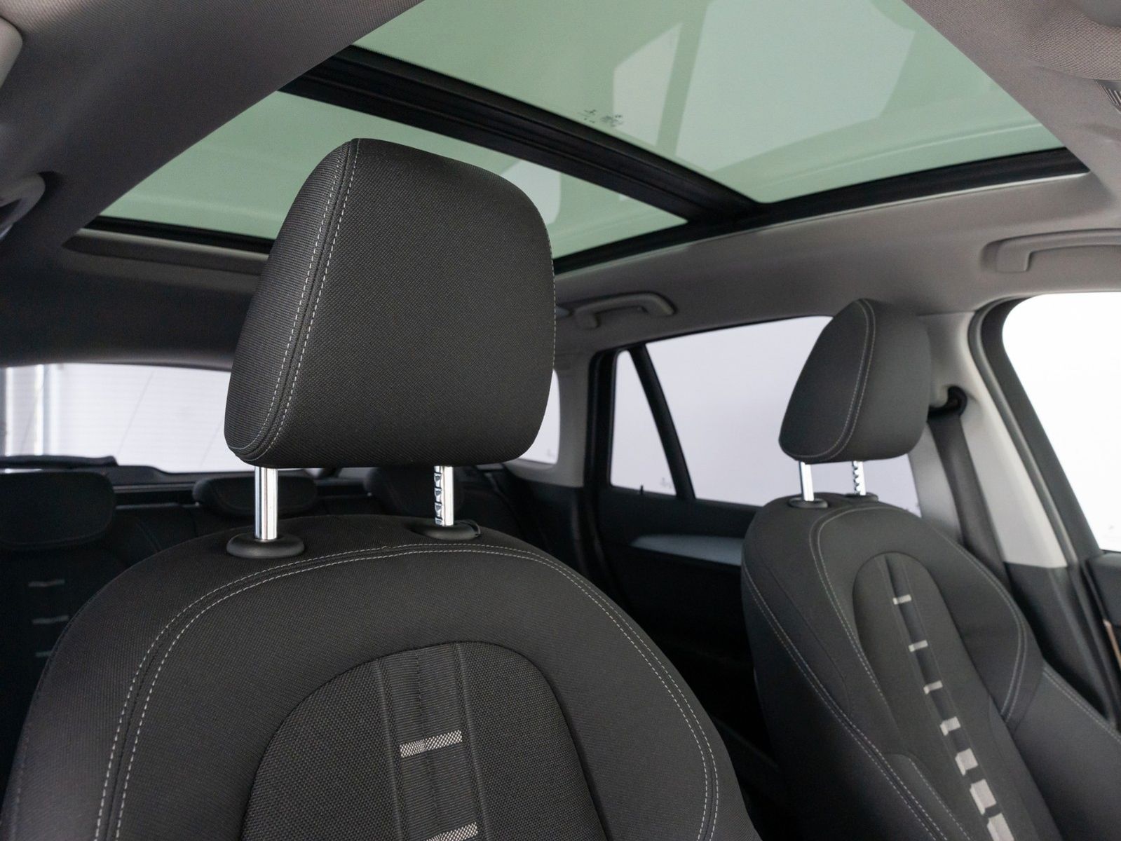 Fahrzeugabbildung BMW X1 sD18i Navi PDC Komfort LED Panorama get.Schei