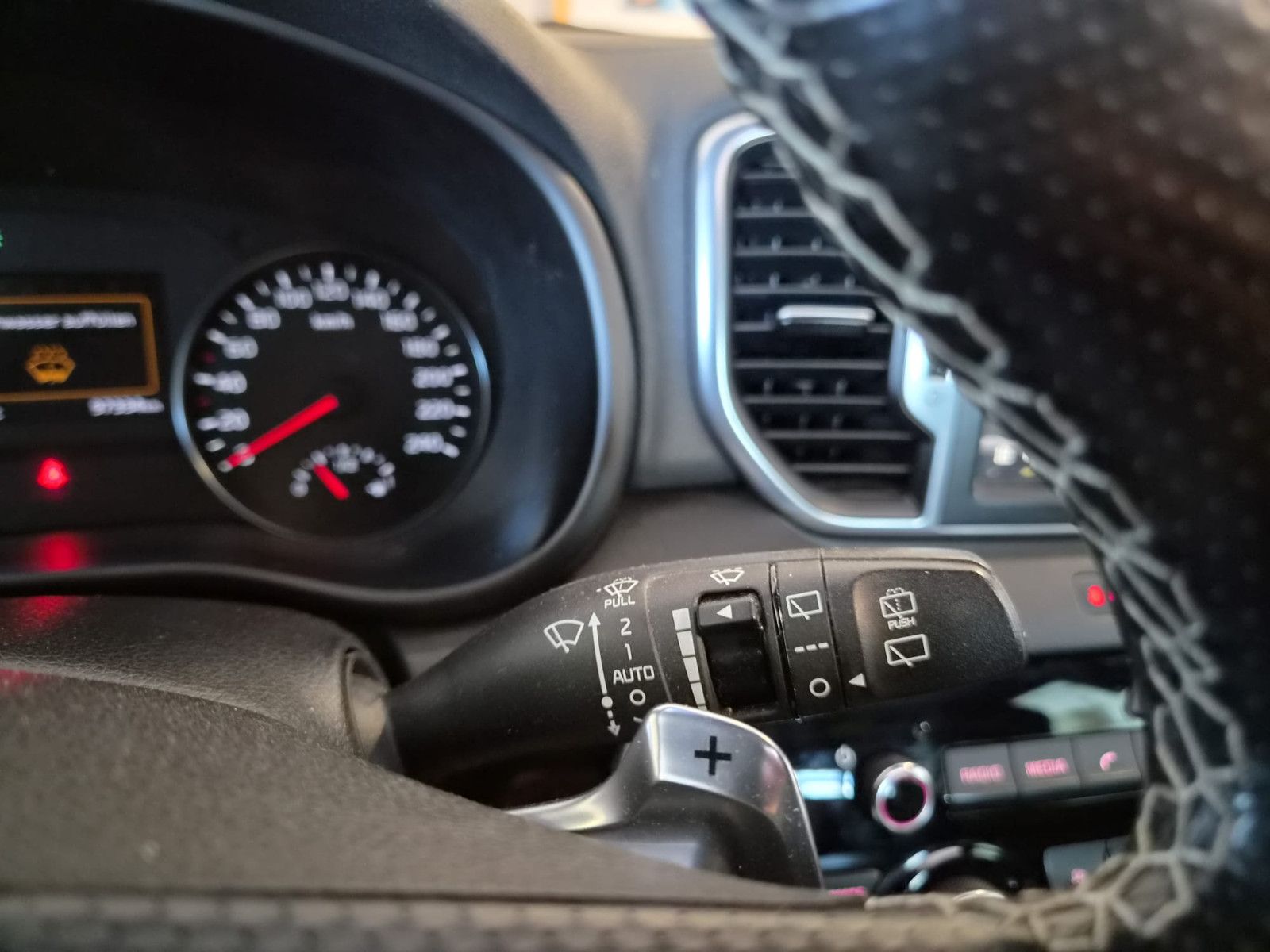 Fahrzeugabbildung Kia Sportage GT-Line 4WD / KLIMA SITZ / NAVI /