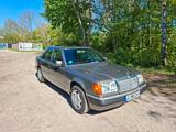 Mercedes-Benz E 230  - gebrauchte Mercedes-Benz E 230 aus dem Jahr 1992