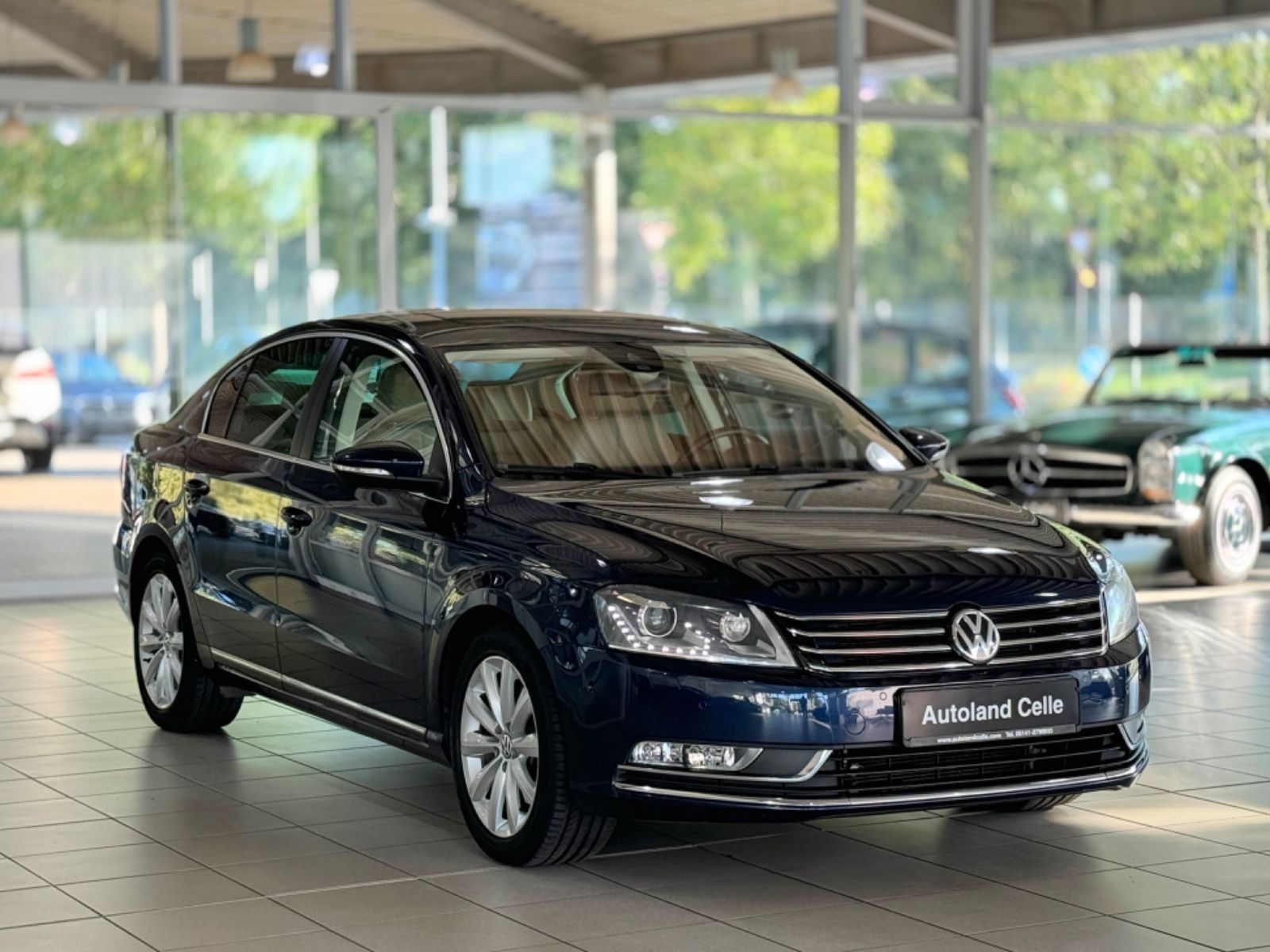 Fahrzeugabbildung Volkswagen Passat 2.0 TSI Lim.Highline DynaudACC AHK 8fach