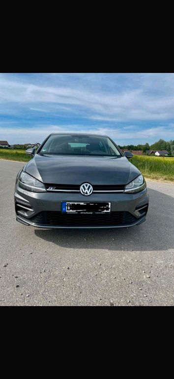 Image of Volkswagen Golf
