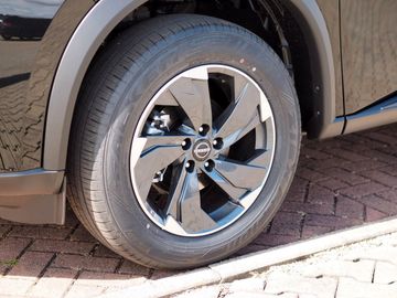Nissan X-Trail - 8