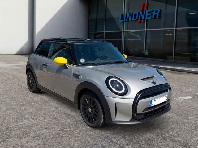 MINI Cooper SE Classic Trim 32,6kWh 135kW (184 PS)