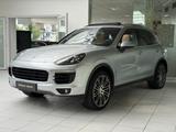 Porsche Cayenne S Diesel PANO CHRONO AHK MEMORY KAMERA - Porsche Cayenne mit Diesel-Antrieb: Geländewagen, Automatik