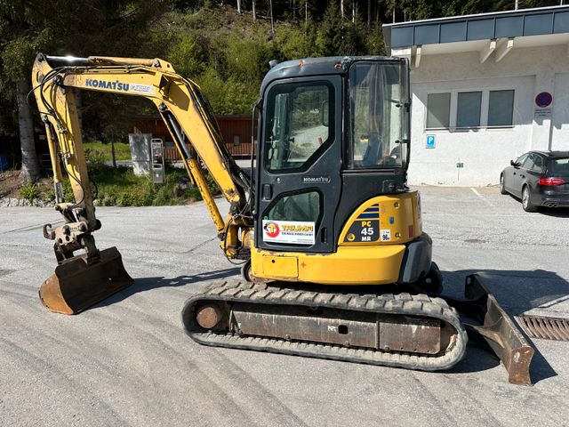 Komatsu PC45