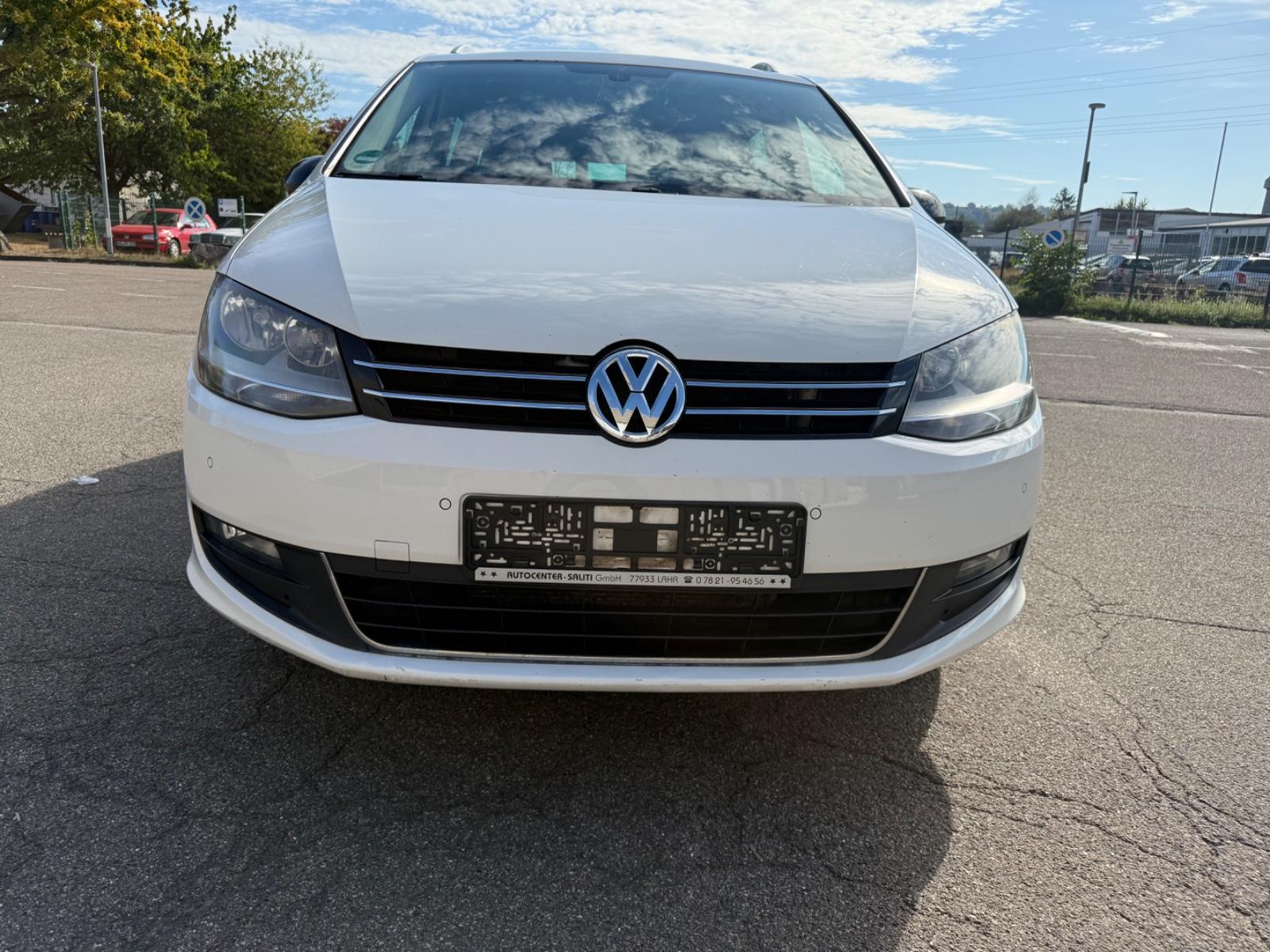 Volkswagen Sharan 2011 — rear view