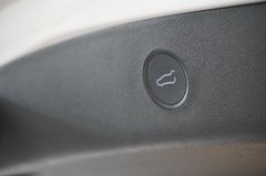 Fahrzeugabbildung Tesla Model 3 PERFORMANCE DUAL-MOTOR NAVI/LED/PILOT+