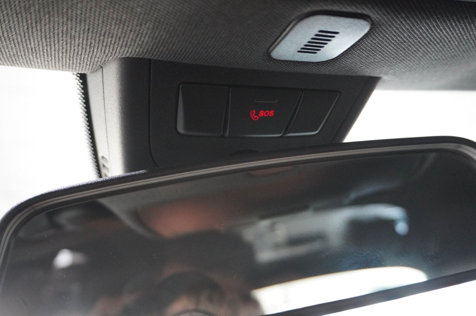 Fahrzeugabbildung Mercedes-Benz CLA 180 COUPE AMG LINE NAVI/LED/SPORT/TEMP./AMG