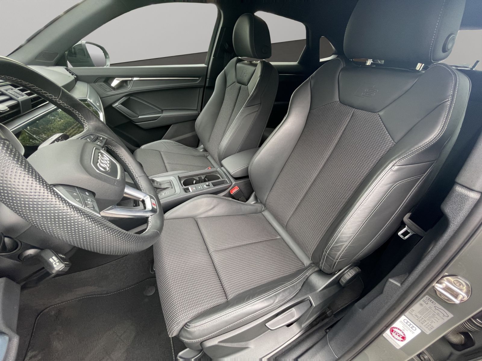 Audi Q3 SB 45 TFSI e S line Matrix AHK Kamera Navi foto 10