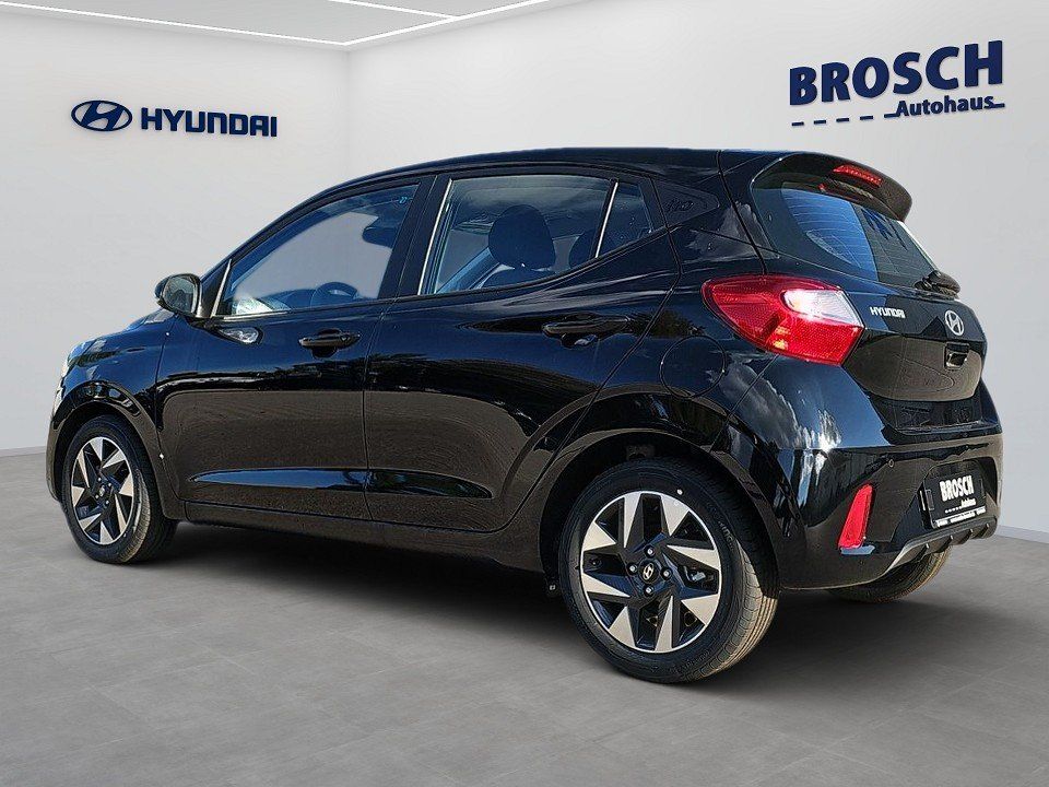 Fahrzeugabbildung Hyundai i10 1.0 5-MT TREND NAVI+KAMERA+KLIMA+SHZ+LENKHZ+