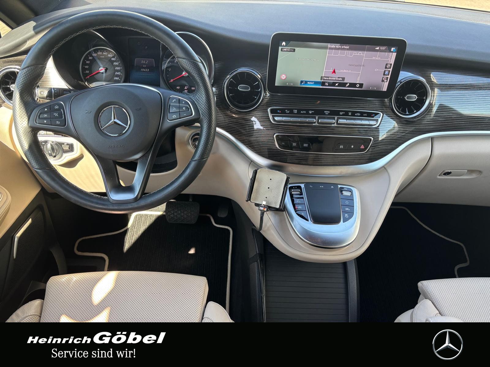 Fahrzeugabbildung Mercedes-Benz V 300 d 4M AVA-EDI*EXTRA-LANG*BURMESTER*360°KAME