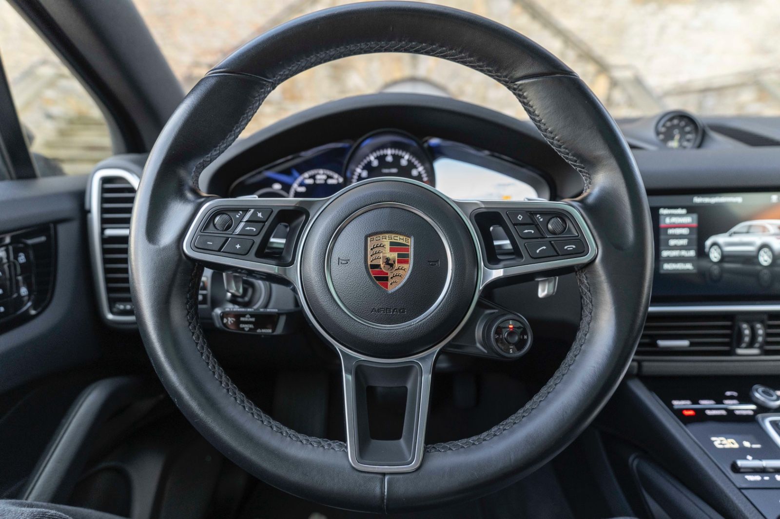 Fahrzeugabbildung Porsche Cayenne E-Hybrid  SPORT CHRONO BOSE LED  360°