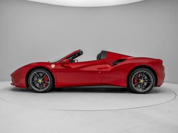 صورة مصغرة 11 لـ 2015 Ferrari 488 SPIDER
