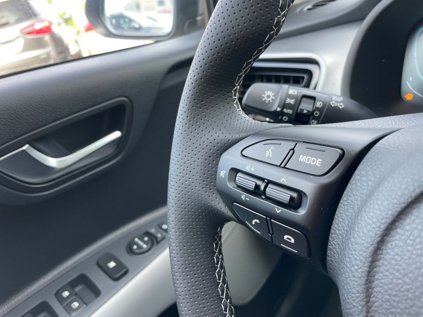 Fahrzeugabbildung Kia Stonic Spirit LED totWinkAss Kamera Tempomat