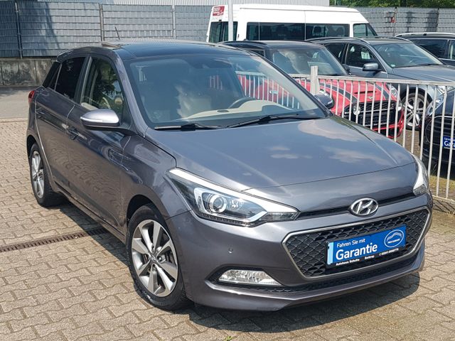 Hyundai i20 1.1 CRDi Style Panorama Sitz+Lenkradheizung