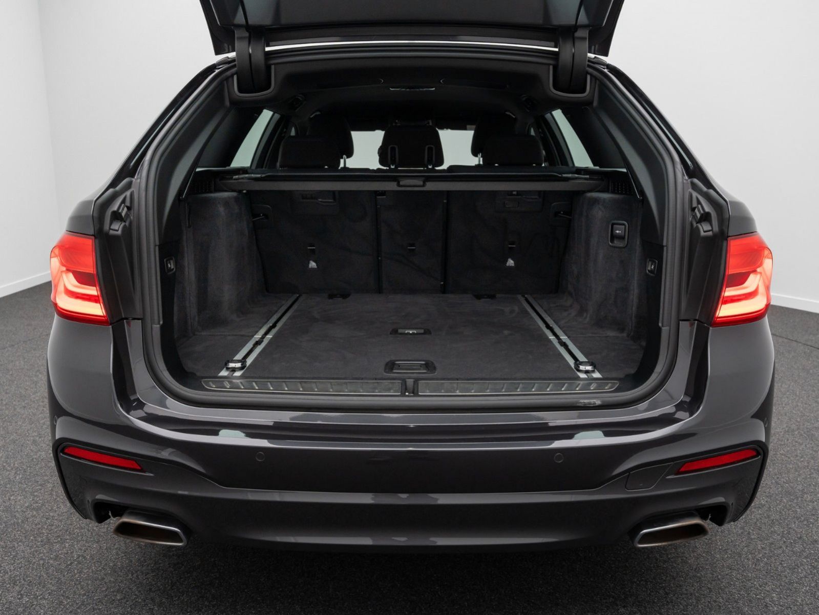 Fahrzeugabbildung BMW 520d xD M Sport LED Alarm DAB Kamera Parkassist