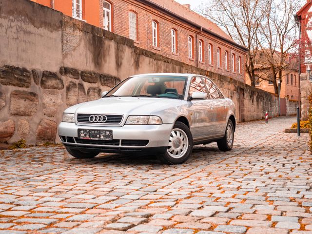 Audi A4 1.6 Lim. Automatik 1.Hand TÜV NEU