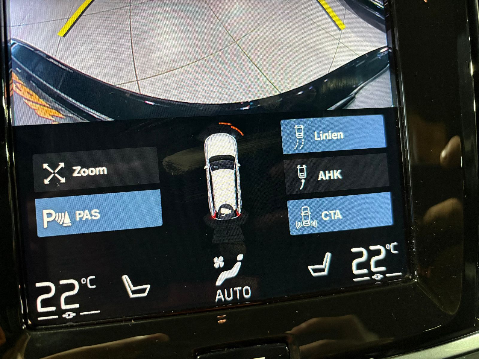 Fahrzeugabbildung Volvo V90 Kombi R Design Recharge Plug-In Hybrid AWD/