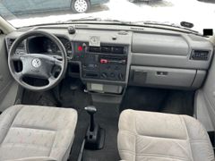 Fahrzeugabbildung T4 Kombi Transporter Bus 2.5 9-Sitzer