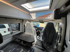 Adria EDITON 640 SLB*180PS*10"NAVI*Markise*SAFETY Pake