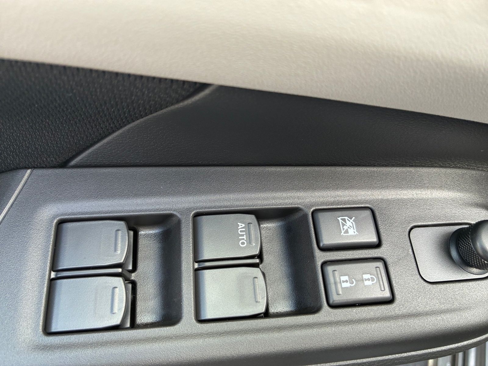 Fahrzeugabbildung Suzuki Swift 1.2 Dualjet 60 kW Comfort Kamera,LED,Navi