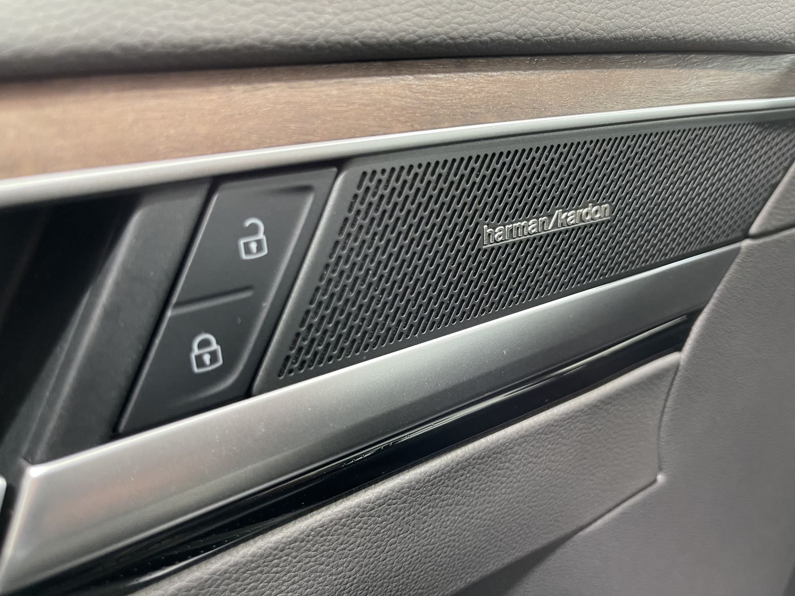 Fahrzeugabbildung Volkswagen Arteon Shooting Brake 2.0 TDI*STHZ*Leder*LED*Cam
